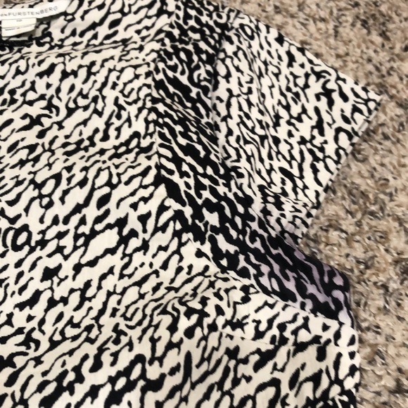 Diane Von Furstenberg Dress Size 10 Black Off White Two Tone Print Sheath - Picture 9 of 11